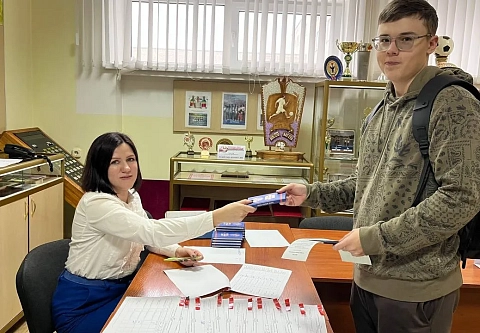 «Радует, насколько мозыряне неравнодушны к будущему страны». Что о досрочном голосовании в городе над Припятью говорят наблюдатели