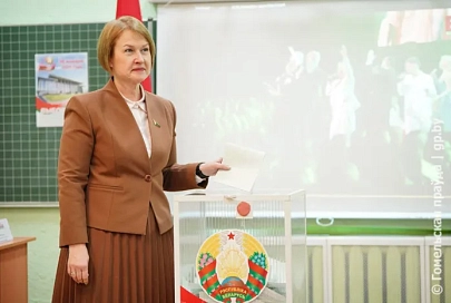 Екатерина Зенкевич досрочно проголосовала на выборах Президента