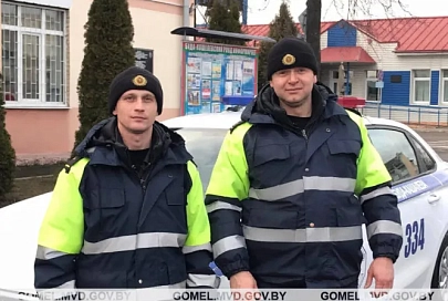 В Буда-Кошелёво сотрудники ГАИ оказали первую помощь мужчине с приступом эпилепсии