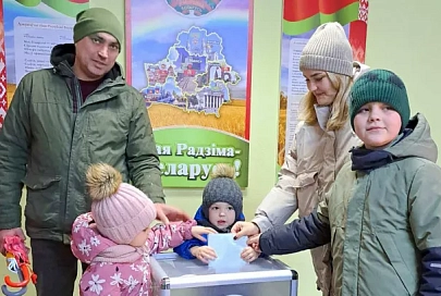 На избирательных участках в Речицком районе царит доброжелательная атмосфера