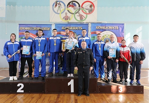 В Гомеле прошли соревнования по плаванию среди сотрудников подразделений Департамента охраны МВД 