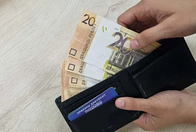 По требованию прокуратуры Лельчицкого района шести работникам сельхозпредприятия выплачены «отпускные» в размере более 6,5 тысяч рублей
