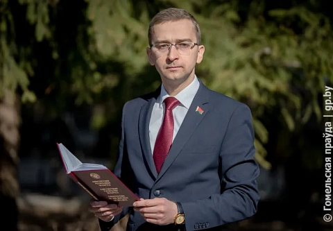 Философия жизни, положенная на бумагу. 15 марта в нашей стране отмечается День Конституции Республики Беларусь