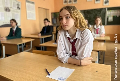 Мыслят глубоко, сочиняют ловко: ребята из Мозырского областного лицея написали диктант с продолжением