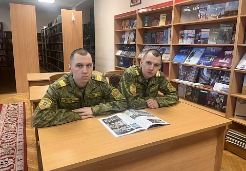 Братья-близнецы из Гомеля плечом к плечу защищают родные рубежи