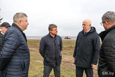 Заместитель премьер-министра, уполномоченный представитель главы государства в Гомельской области Анатолий Сивак посетил Светлогорский район