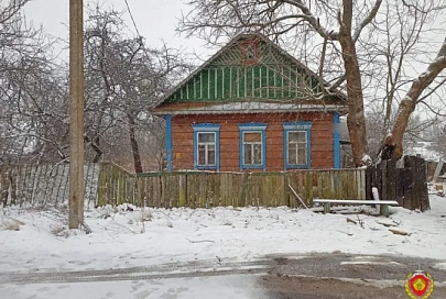 В Хойниках двое  мужчин погибли от отравления метиловым спиртом