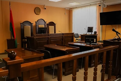 Мужчина в костюме Деда Мороза стрелял из пневматики по людям в Калинковичах, суд вынес приговор