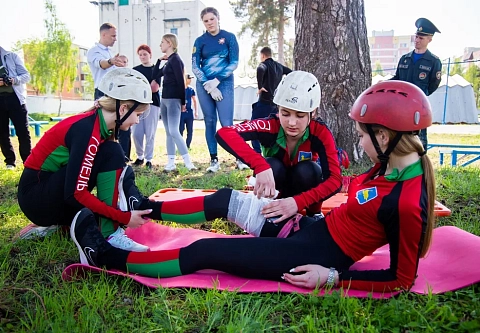Сила, спорт, любовь к Родине: в Гомеле прошел областной этап спартакиады военно-патриотических клубов МЧС