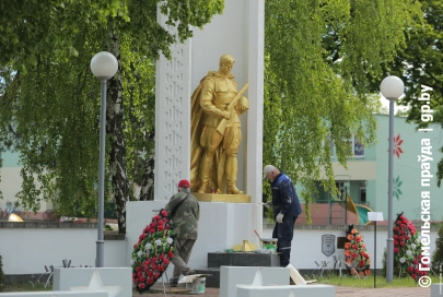 Фоторепортаж: Октябрьский готовится встречать 80-летие Великой Победы