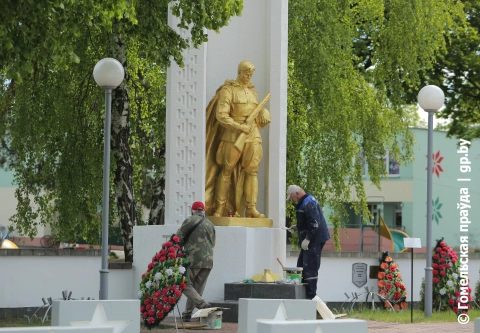 Фоторепортаж: Октябрьский готовится встречать 80-летие Великой Победы