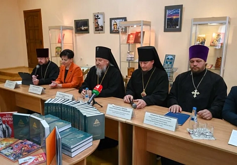 Без Бога нация – толпа: в Гомеле прошла пресс-конференция, посвященная развитию книжной культуры 