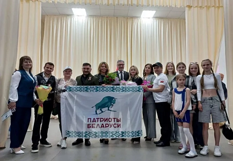 Общереспубликанская акция «Разам з мастацтвам» - «Слава Пераможцам!» порадовала жителей Озаричей