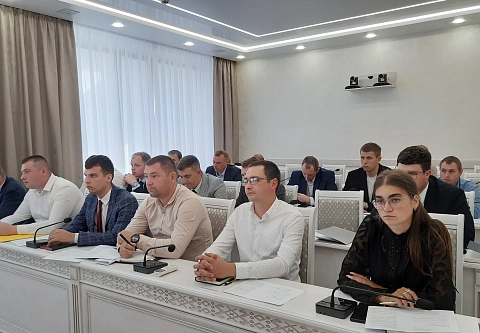 Формируем имидж управленца. В Гомеле участники уникального проекта «Школа молодого руководителя» собрались на семинар-учебу