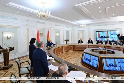 "Действуйте, не глядя ни на что!" Что Лукашенко потребовал от главы Минсельхозпрода