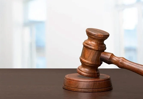 Суд вынес приговор двум жительницам Чечерского района, которые продавали старые вещи под видом ювелирных украшений