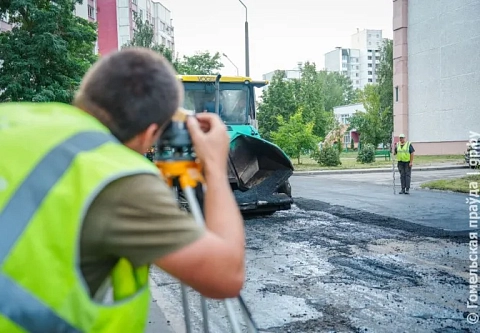 Вместе мы можем больше. На Гомельщине проходит комплексный ремонт дворовых территорий 