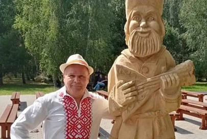 Преподаватель колледжа из Житковичей Александр Зеро занял первое место на конкурсе мастеров деревянной монументальной скульптуры