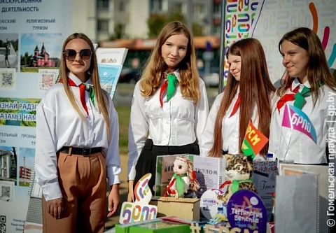 Показали всё, чем гордятся: в Жлобине развернулась масштабная выставка научных и промышленных достижений региона "Беларусь - стратегия будущего" 