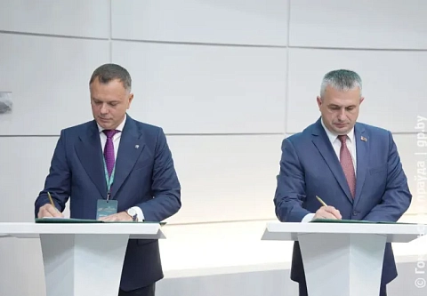 С условием создания новых рабочих мест: на полях экономического форума подписаны важные двусторонние соглашения
