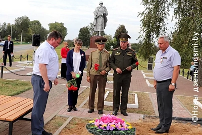 В Малевичах  и Красной Слободе Жлобинского района в братские могилы торжественно перезахоронили останки советских воинов