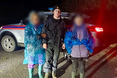 В Мозырском районе работники МЧС и волонтеры нашли потерявшихся в лесу пенсионерок