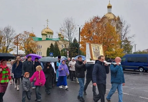 В Калинковичах прошел Крестный ход с иконой Божией Матери Юровичской Милосердной