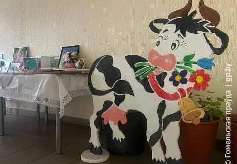 Я рисую корову. Хозяйство в Житковичском районе организовало конкурс творческих работ для детей 