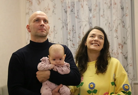 На счетчике спасенных жизней больше 2,5 тысяч человек. Гомельские огнеборцы установили АПИ в квартире многодетной семьи