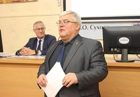 Для развития родного края и страны: в ГГТУ имени П.О.Сухого состоялась встреча с членом Совета Республики Андреем Кривоносовым