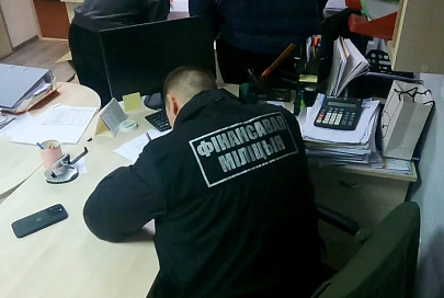 В Гомеле пресечена схема сокрытия выручки и выплаты зарплаты «в конвертах» в сфере оказания услуг такси