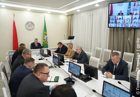 Готовность стопроцентная. На аппаратном совещании в облисполкоме обсудили вопросы подготовки к новогодним праздникам