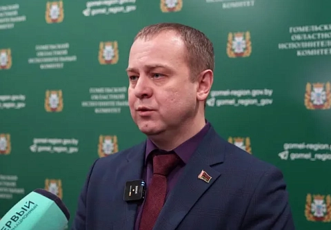 Поможем коммунальщикам! Об уборке снега в регионе и первом в году субботнике рассказал начальник главного управления ЖКХ облисполкома Дмитрий Соцкий