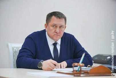Убрать песок и найти работу: управляющий делами облисполкома Алексей Васюченко провел прямую линию