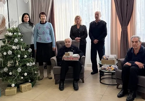 Экономический суд Гомельской области поздравил с новогодними праздниками постояльцев соцпансионата «Радушный» в Ветковском районе
