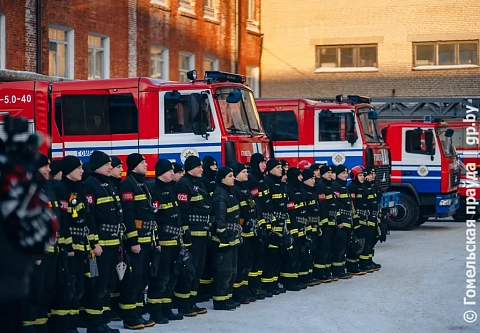 13 единиц техники, 40 спасателей. На ОАО «8 Марта» прошли учения МЧС