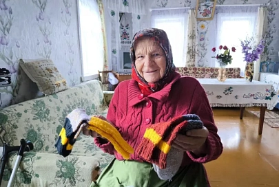 «Стараюсь находить доброе во всем»: 95-летняя жительница деревни Добрушского района раскрыла секрет своего долголетия