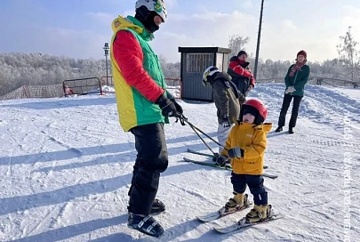 Морозные эмоции. На горнолыжном комплексе в Мозыре продолжается сезон активного отдыха. Фоторепортаж