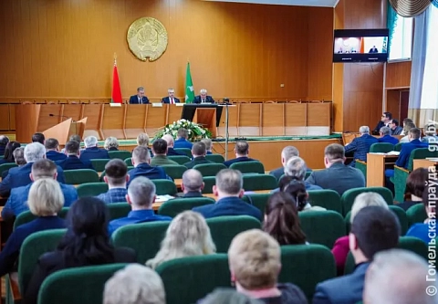 Активнее привлекать кадры и укреплять село: вопрос социально-экономического развития Добрушского района рассмотрели в рамках выездного заседания облисполкома