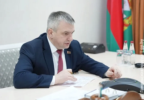 Выслушать и помочь: губернатор Иван Крупко провел прямую телефонную линию в Гомеле