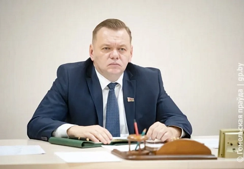 Борьба с наледью и пропавшие киоски. Прямую телефонную линию провел заместитель председателя облисполкома Дмитрий Алейников