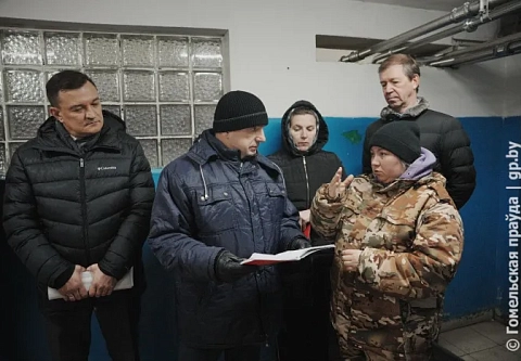 Надо плюсовать по молоку и мясу: председатель облисполкома Иван Крупко инспектирует объекты АПК Буда-Кошелевского района