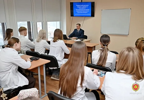 Ответственность важнее власти: судебные эксперты встретились с будущими медиками