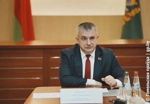 Дороги в Поколюбичах отремонтируют в этом году: прием граждан в Гомельском районе провел губернатор Иван Крупко 
