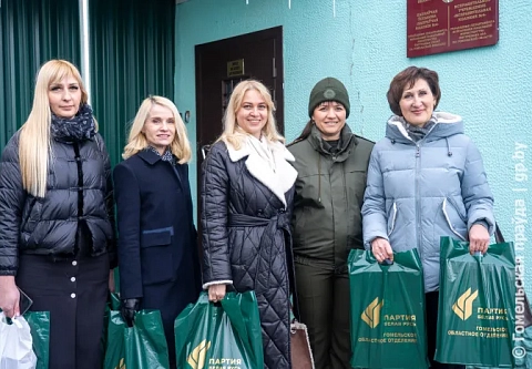 Новая прическа и перспективы: в Гомеле в исправительной колонии №4 прошла благотворительная акция 