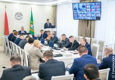 Чистота на фермах и в головах. На аппаратном совещании в облисполкоме обсудили благоустройство и наведение порядка в сельхозорганизациях