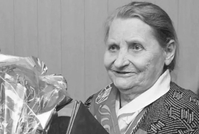 В годы Великой Отечественной войны учительница руководила Гомельской подпольной партийно-комсомольской группой, а в мирное время стала почетным гражданином Гомеля
