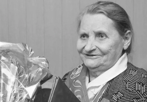 В годы Великой Отечественной войны учительница руководила Гомельской подпольной партийно-комсомольской группой, а в мирное время стала почетным гражданином Гомеля