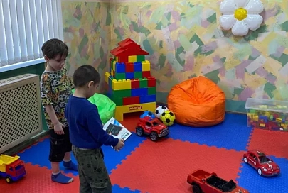  В областном клиническом центре дерматологии и косметологии открыли детскую игровую комнату