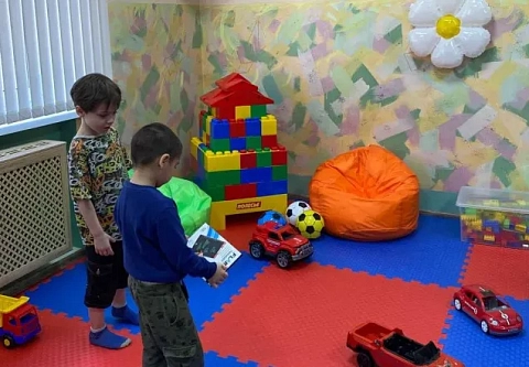  В областном клиническом центре дерматологии и косметологии открыли детскую игровую комнату